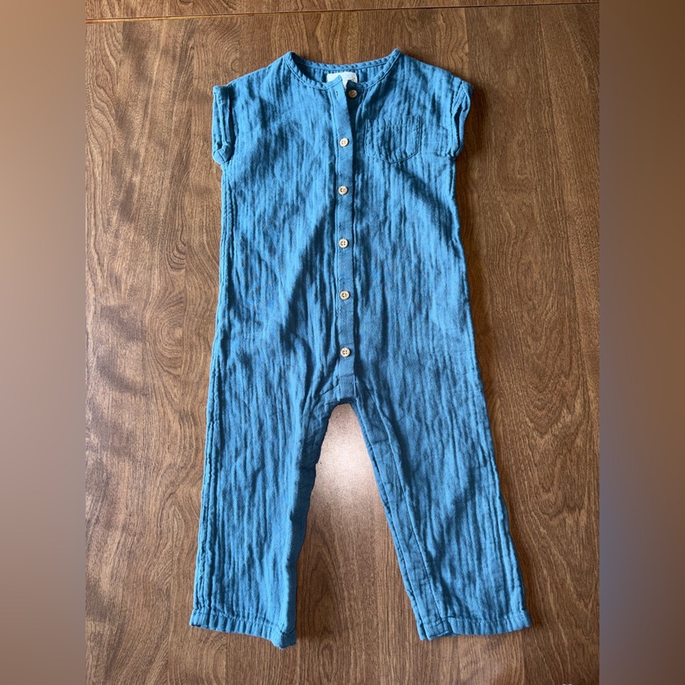 Organic cotton onesie by Little Planet